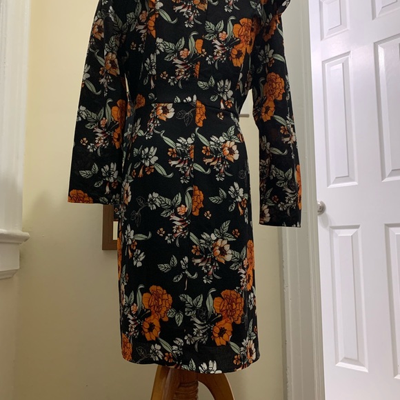 Dress - Picture 3 of 7